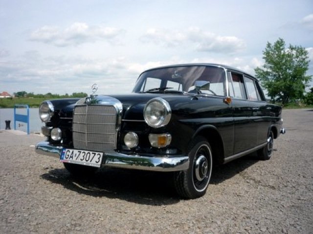 Mercedes W110 typ 190c (1961)